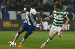 爱游戏社区盾倒计时；波尔图关键战回应争议；细节引发关注；赛场秩序良好；阵容厚度经受考验的简单介绍